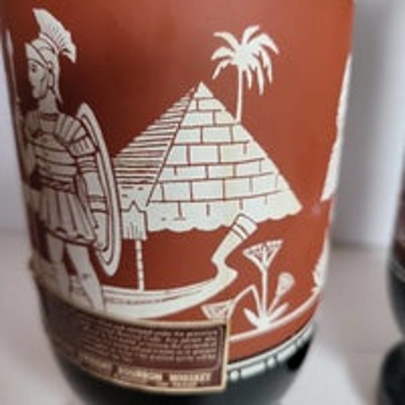 Jim Beam 1962 Cleopatra Vintage Whiskey Bottles - Picture 4 of 7